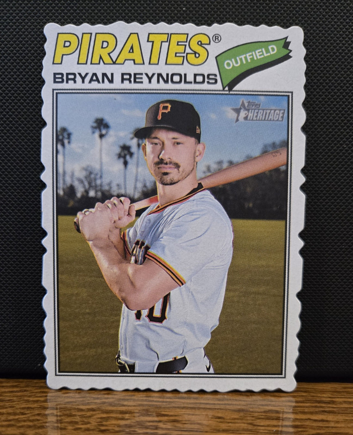 Topps Heritage 2026 – Deckle Edge Variation – Bryan Reynolds #173 Pirates