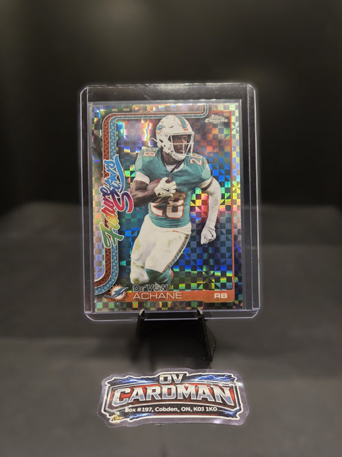 2025 Topps Chrome Future Stars – De’Von Achane – X-Fractor– Miami Dol phins