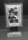 2025-26 Upper Deck Artifacts – Gold Material Dual Patch – Kevin Fiala /199 Kings