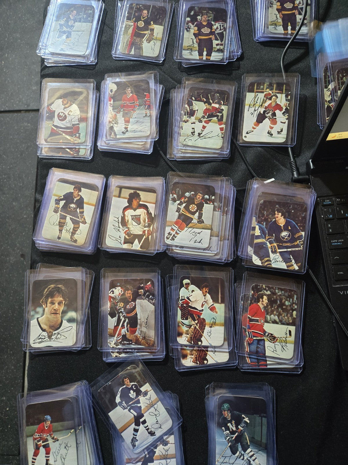1977-78 O-Pee-Chee Hockey Rounded Corner Glossy Inserts - Vintage NHL - NearMint